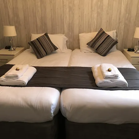 Vikings Πανσιόν 3*